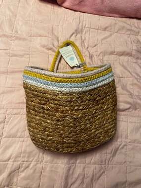 Cloud Island Hanging Woven Basket with Coiled Rope Handle Multicolor 10in x 11in